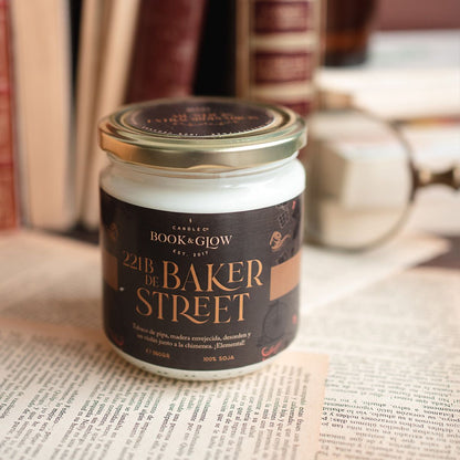 Vela Soja Book &amp;amp; Glow - 221B de Baker Street